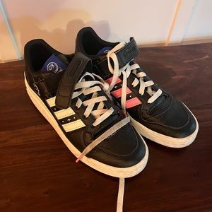 Adidas urban outfitters Adidas shoes size 8 mens